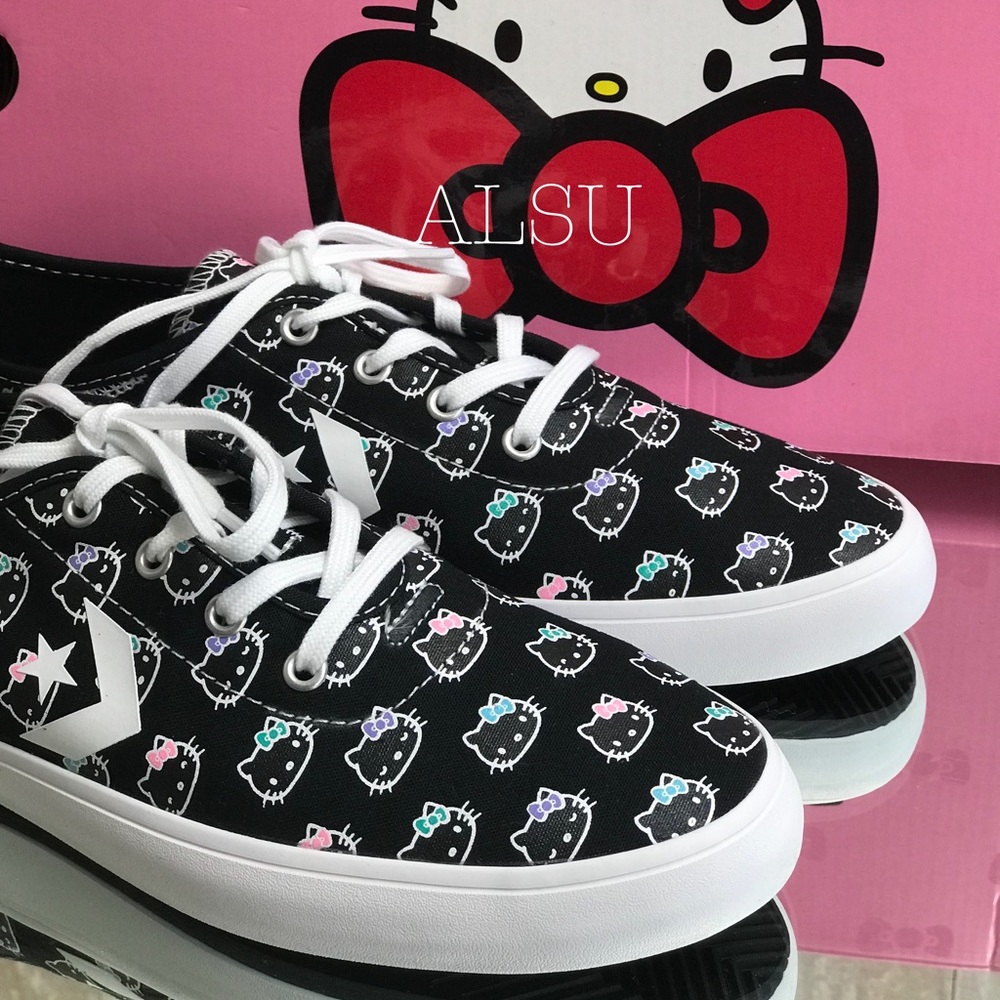 Conv&Hello Kitty Costa Low Top Black Canvas W - Picture 2 of 8